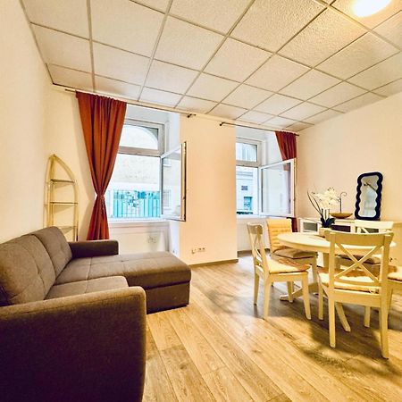 Amazing 2Br Apartment Near Praterstern Wien Exteriör bild