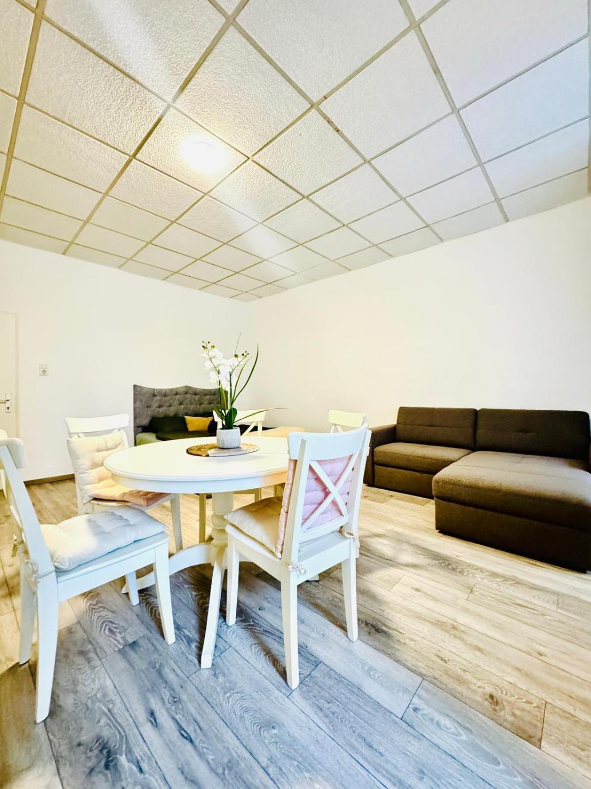 Amazing 2Br Apartment Near Praterstern Wien Exteriör bild