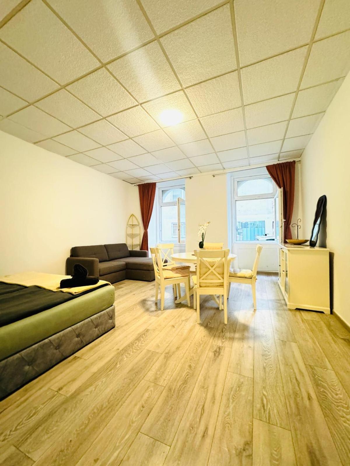 Amazing 2Br Apartment Near Praterstern Wien Exteriör bild